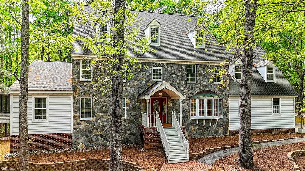 222 Sherwood FRST, Williamsburg — 4 bed Residential, 6,495 sqft
