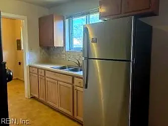 608 Edinburg AVE, CHESAPEAKE VA 23324 - Photo 5
