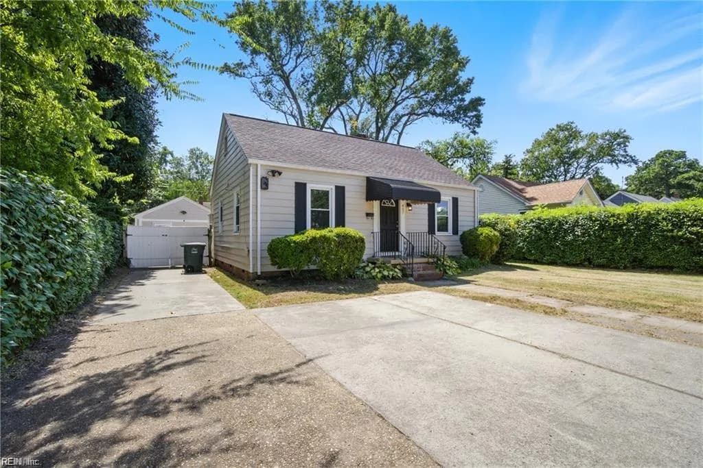 407 W Little Creek RD, NORFOLK VA 23505 - Photo 4