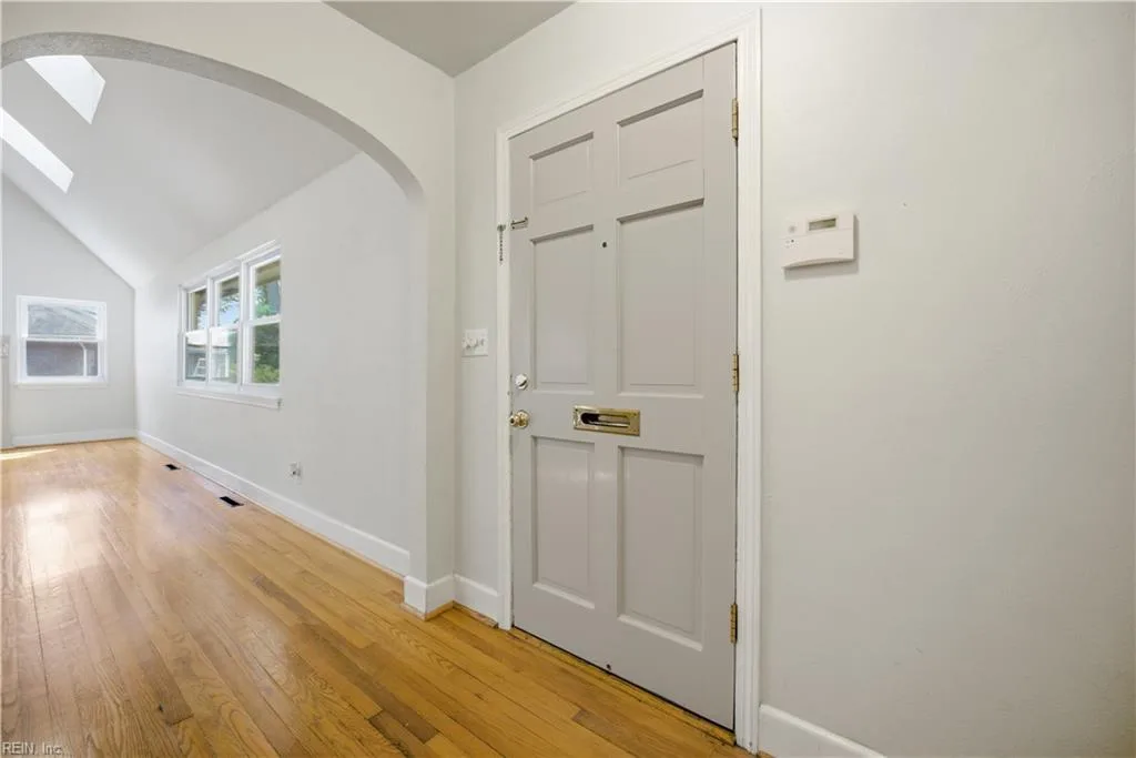 8504 Culfor CRES, NORFOLK VA 23503 - Photo 5