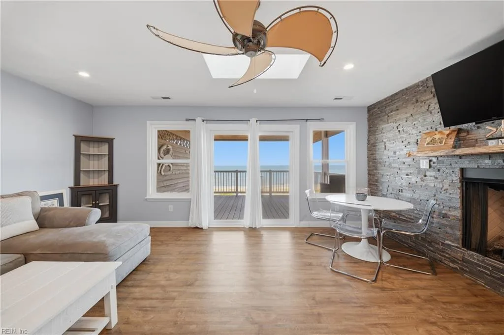 1616 E Ocean View AVE #F, NORFOLK VA 23503 - Photo 3