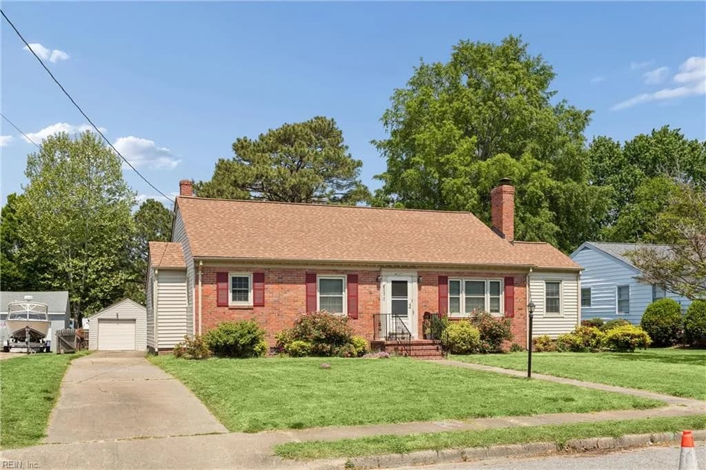4037 Catesby Jones DR, HAMPTON VA 23669 - Main photo