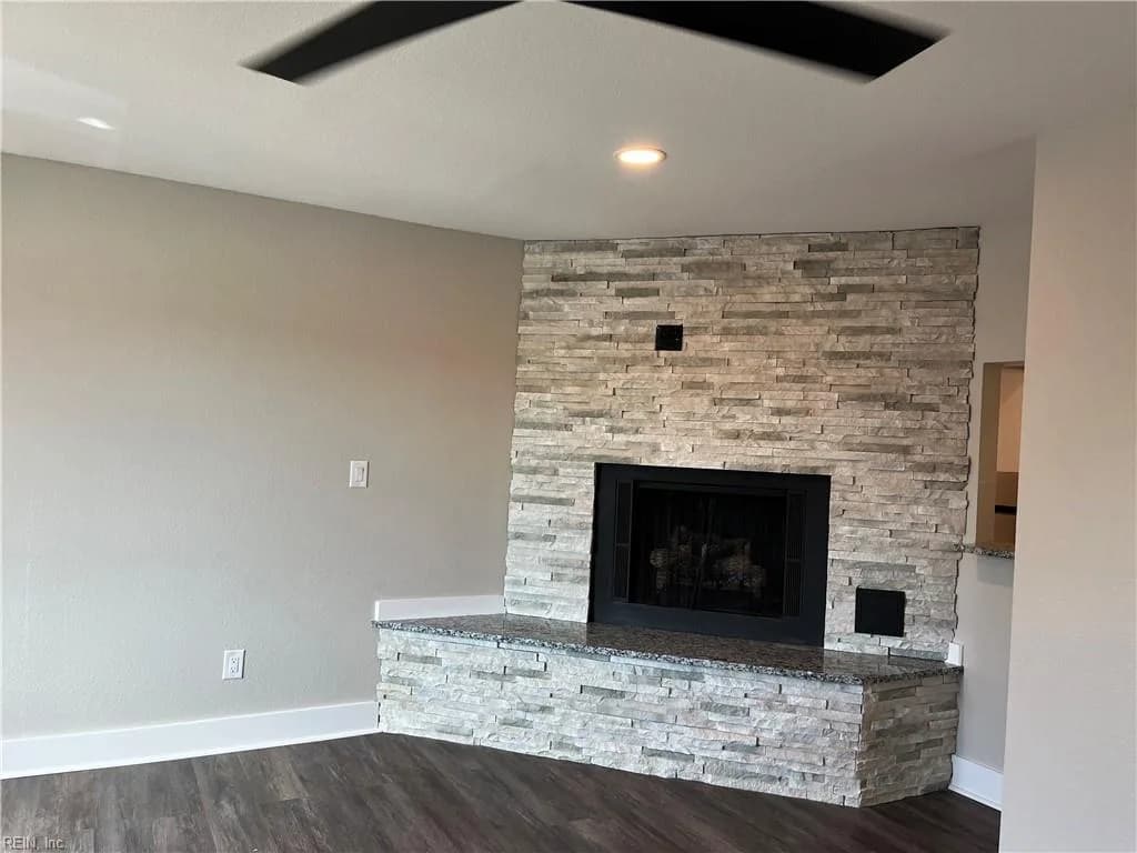 1262 W Ocean View AVE #1, NORFOLK VA 23503 - Photo 4