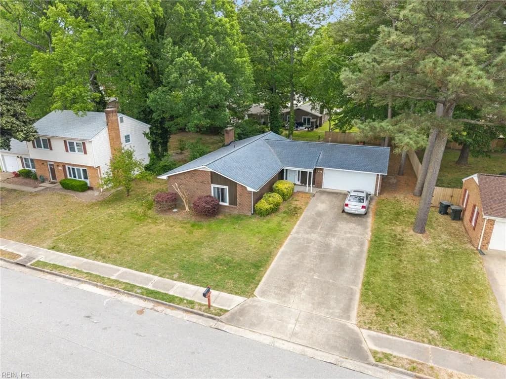 104 Admiral CT, HAMPTON VA 23669 - Photo 5