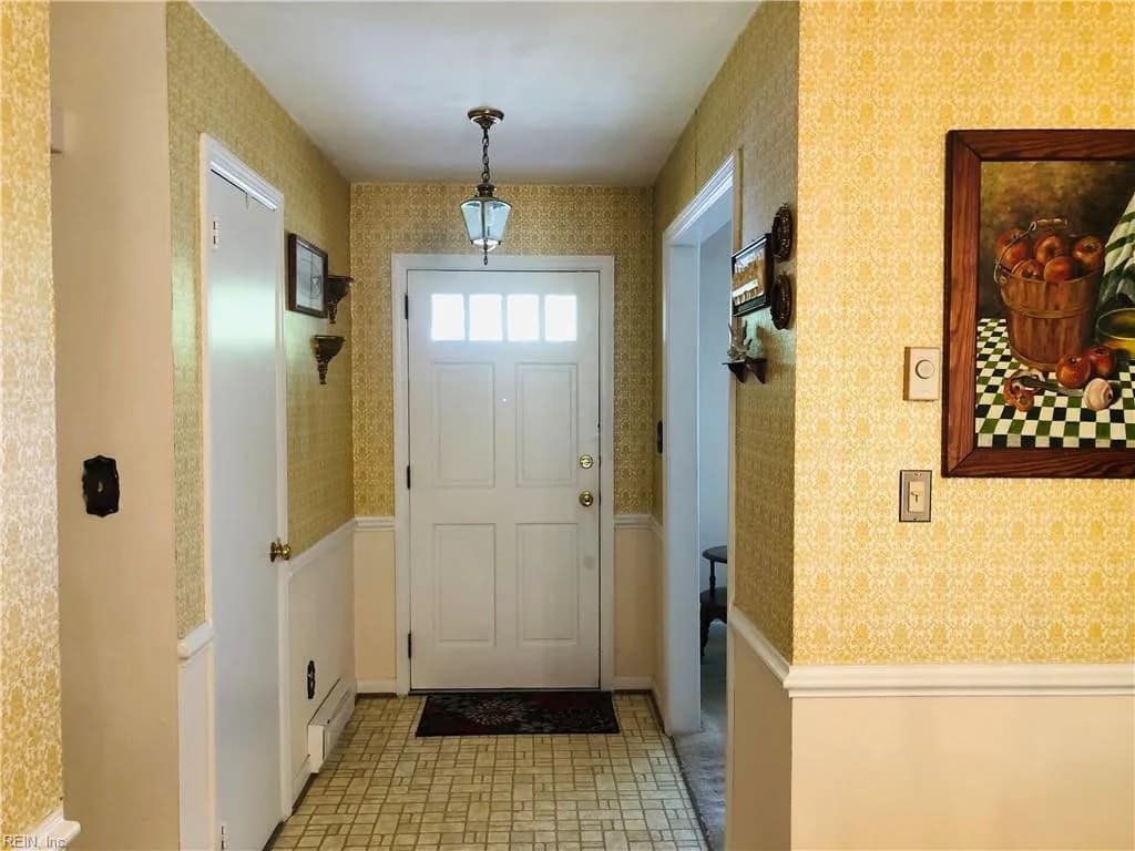 552 Crown CRES, CHESAPEAKE VA 23325 - Photo 3