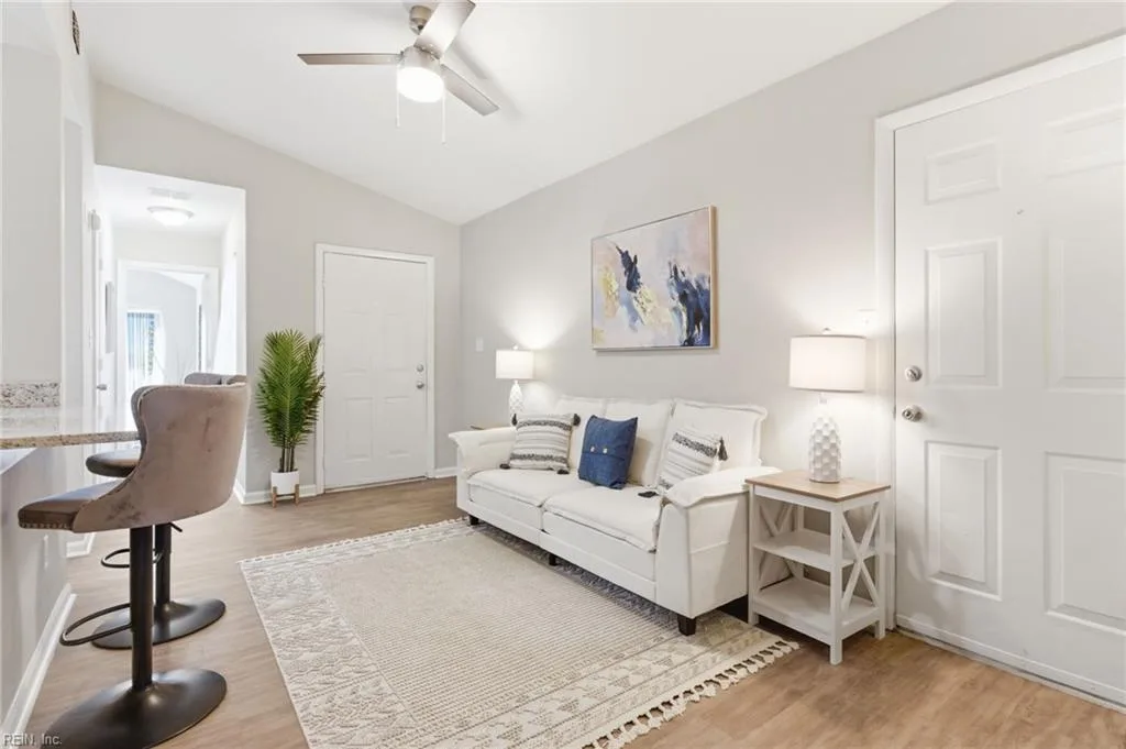 1336 W 39th ST, NORFOLK VA 23508 - Photo 3