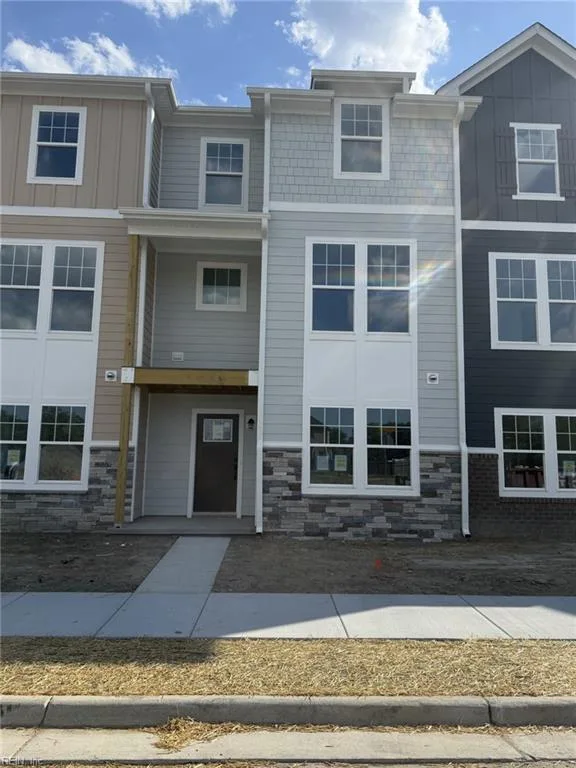 1072 Mesa LOOP, CHESAPEAKE VA 23320