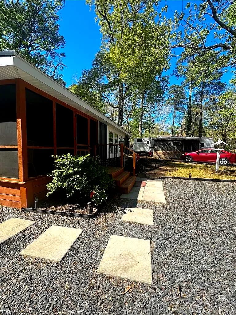 592 Pelican CT, HORNTOWN VA 23395 - Photo 4
