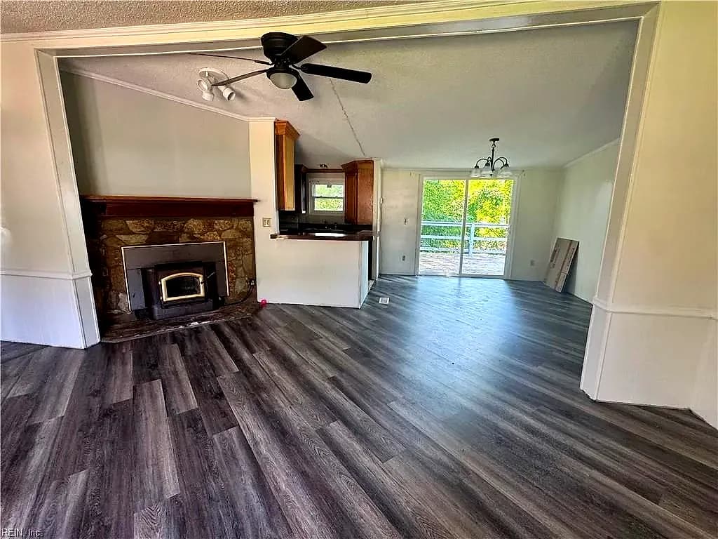 311 Cattail LN, YORKTOWN VA 23693 - Photo 3
