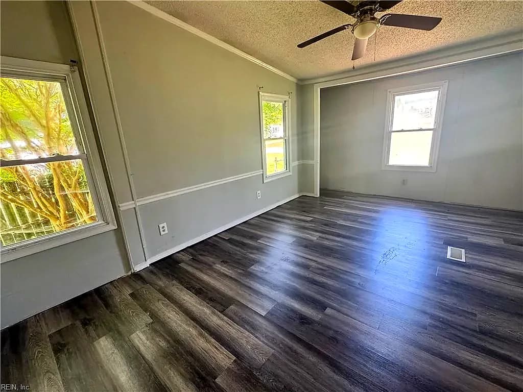 311 Cattail LN, YORKTOWN VA 23693 - Photo 5