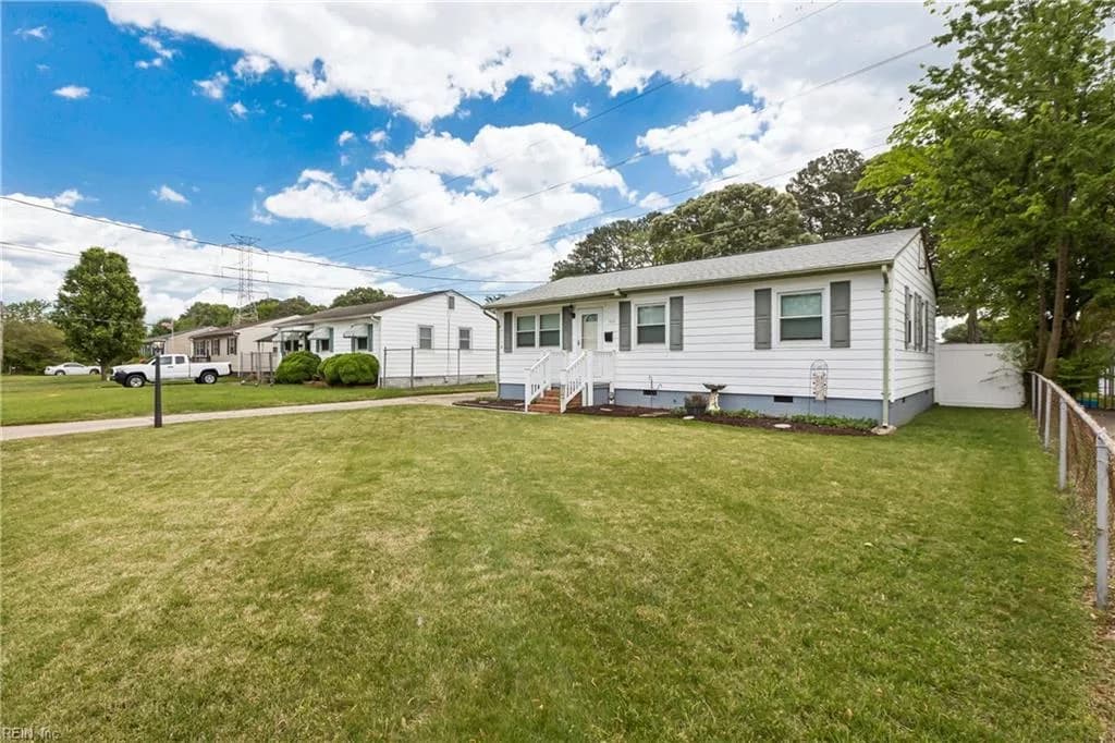 1012 72nd ST, NEWPORTNEWS VA 23605 - Photo 4