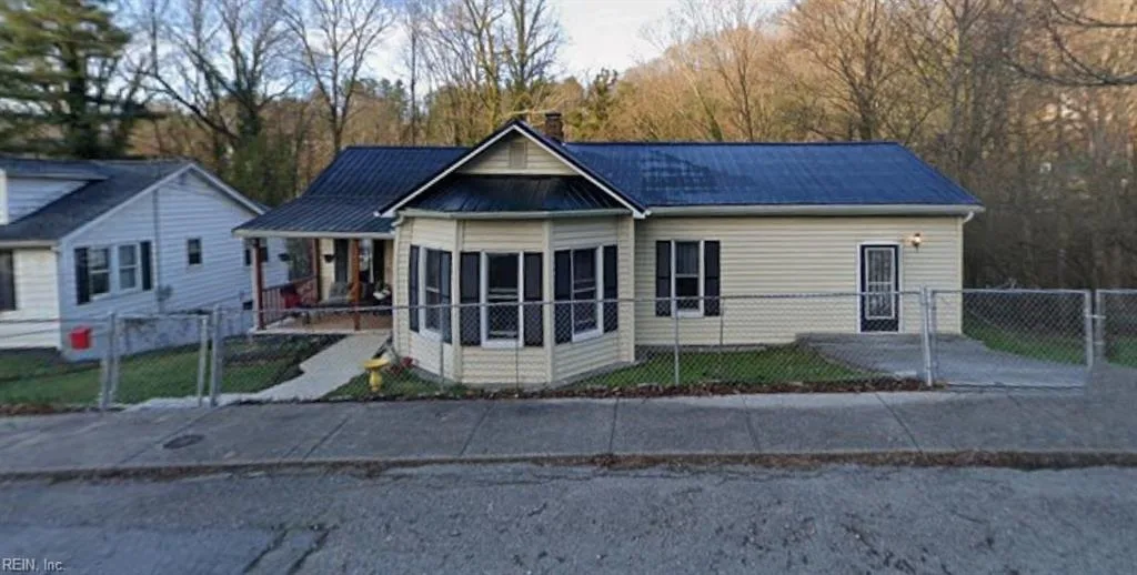 419 Craig ST, NORTON VA 24273