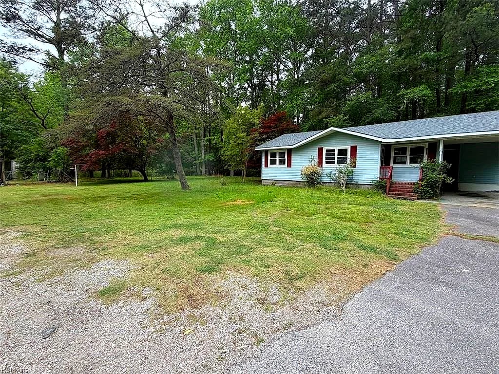 115 Clark LN, SEAFORD VA 23696