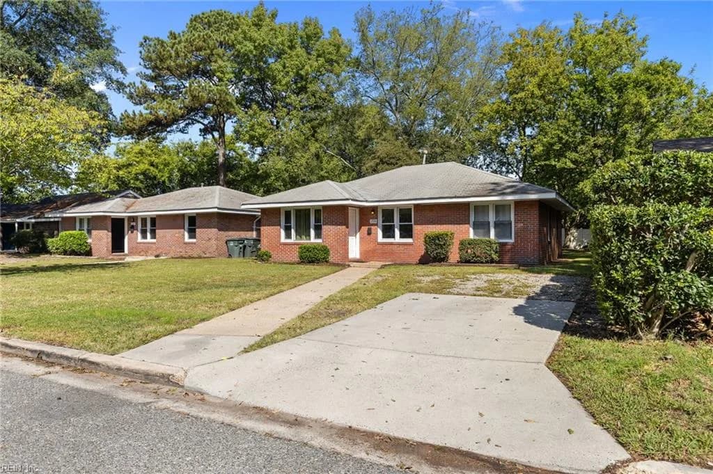 1720 W 48th ST, NORFOLK VA 23508 - Photo 4