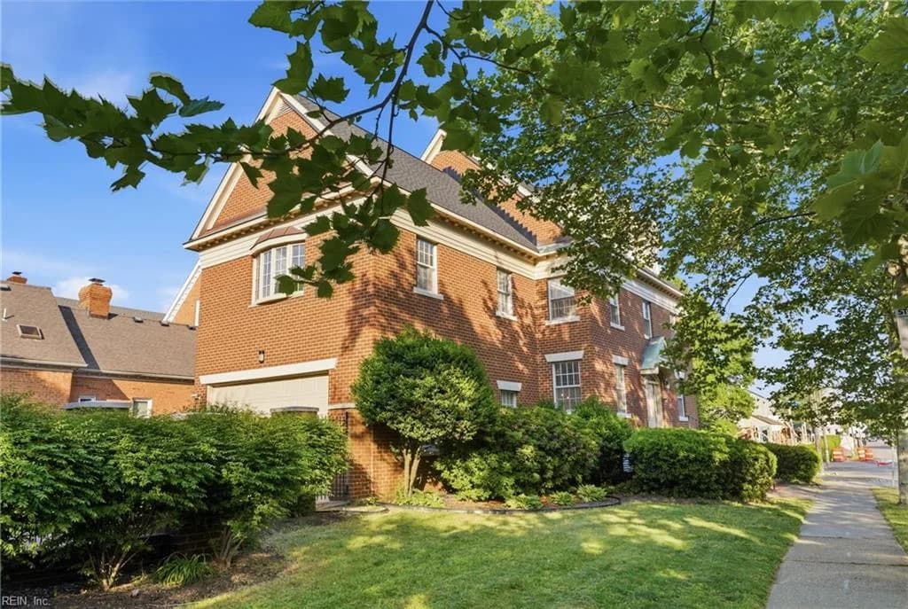 300 W Olney RD, NORFOLK VA 23507 - Photo 3