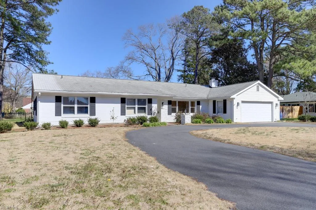 2512 Hood DR, VIRGINIABEACH VA 23454