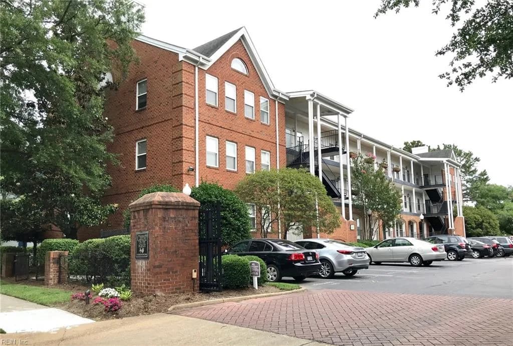 107 Westover AVE #205, NORFOLK VA 23507 - Photo 3