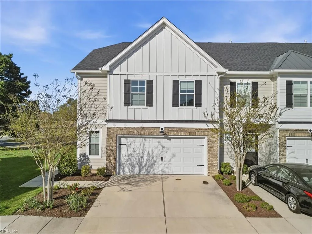 5299 Sports Club RN #105, Suffolk — 3 bed Residential, 1,956 sqft