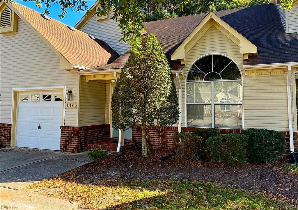 836 Shoal Creek TRL, CHESAPEAKE VA 23320 - Main photo