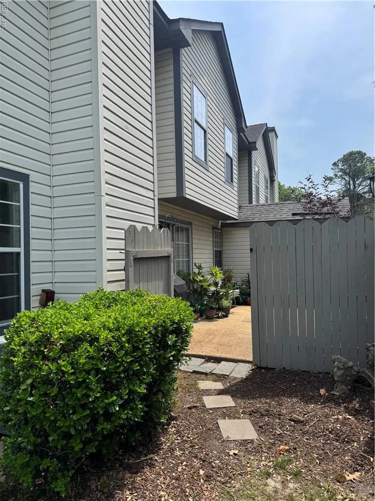407 Chatterton DR, VIRGINIABEACH VA 23454 - Photo 5