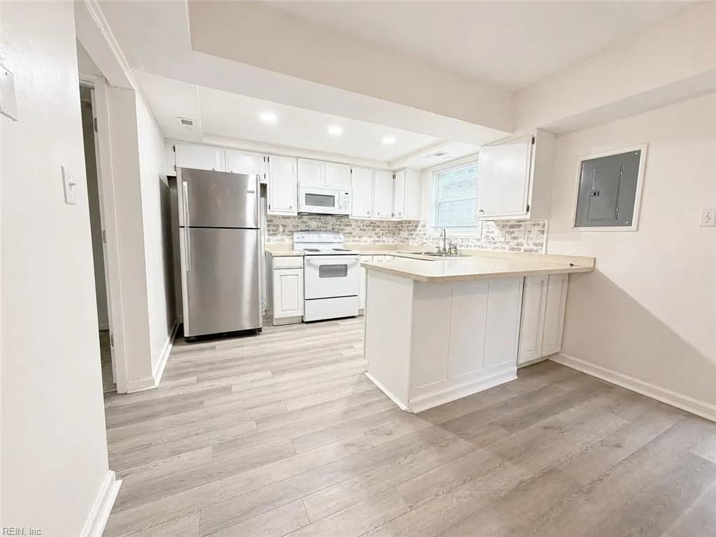 917 Matunuck CT, VIRGINIABEACH VA 23452 - Photo 4