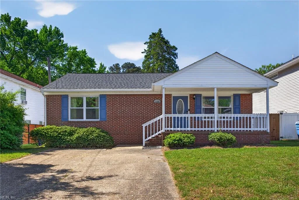 5329 Pandoria AVE, Virginia Beach — 2 bed Residential, 975 sqft