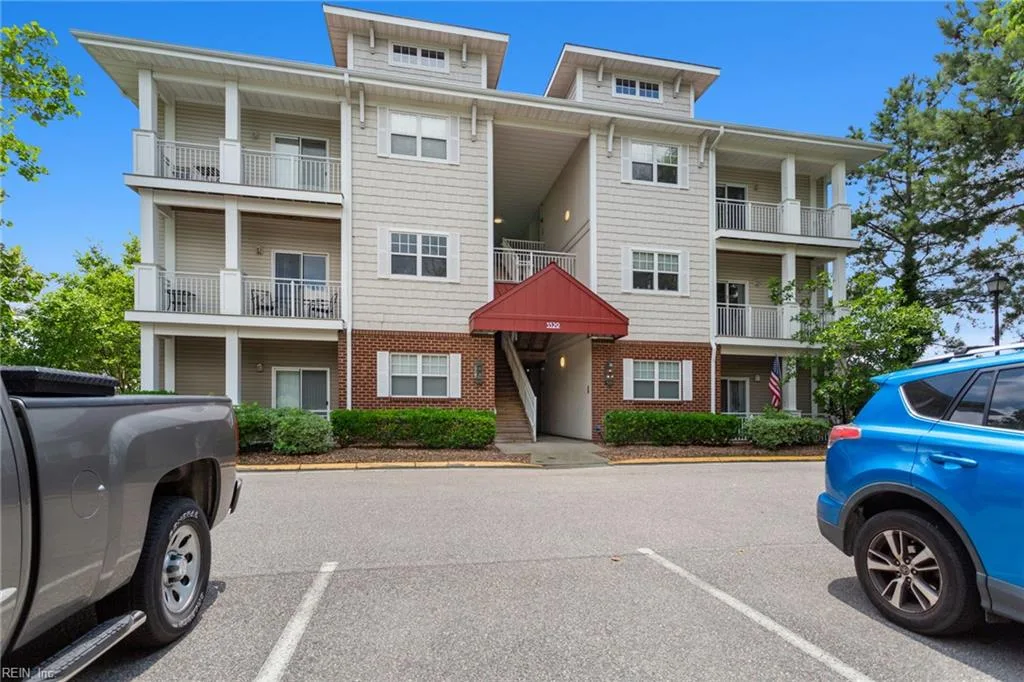5329 Warminster DR #101, VIRGINIABEACH VA 23455