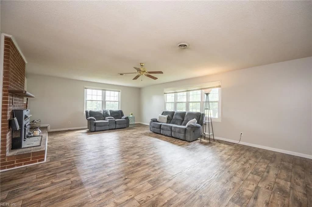 13542 Brink RD, EMPORIA VA 23847 - Photo 4