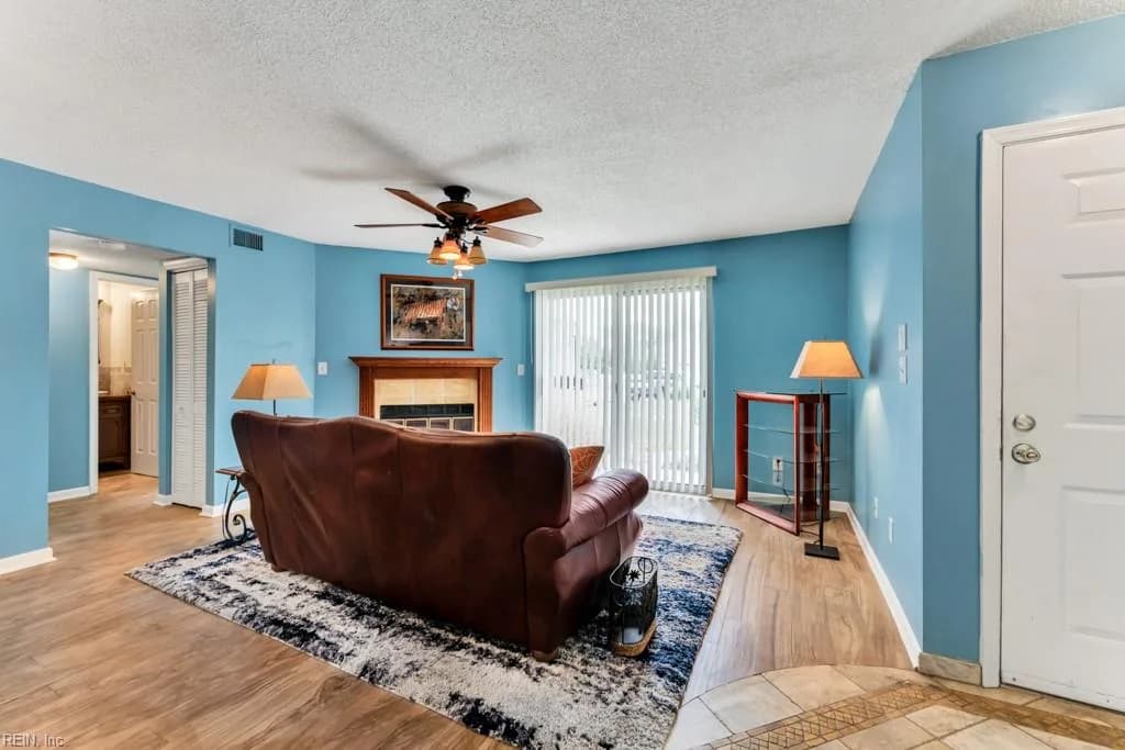 1718 Rock Bridge MEWS #B, CHESAPEAKE VA 23320 - Photo 4