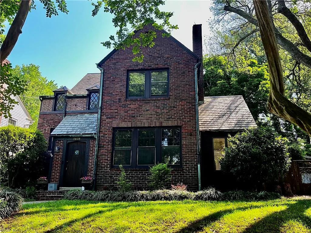 1418 Armistead Bridge RD, Norfolk — 4 bed Residential, 2,960 sqft