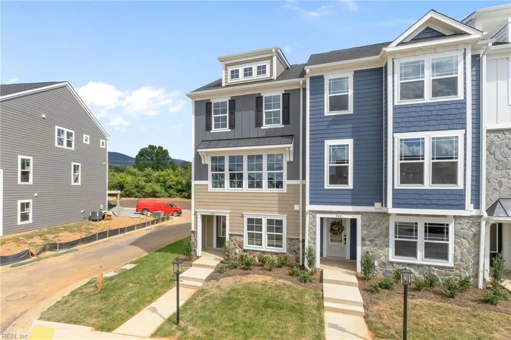 117 Bracewell LN, YORKTOWN VA 23692 - Photo 4
