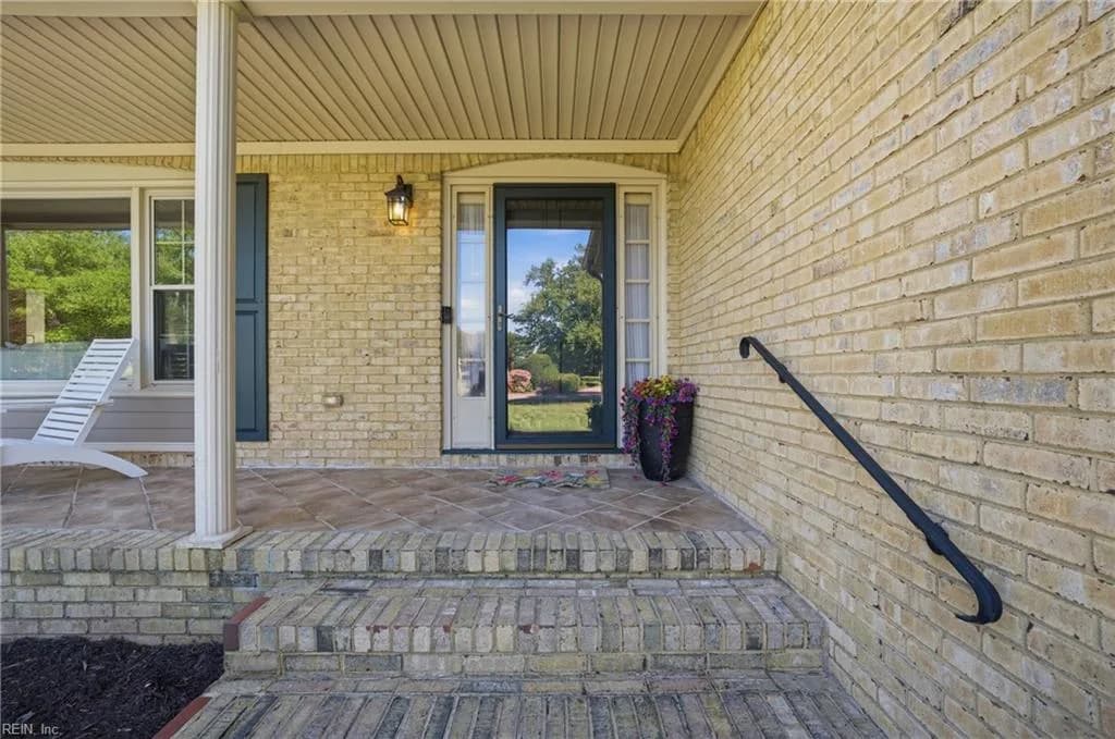 1605 Bay Point DR, VIRGINIABEACH VA 23454 - Photo 4