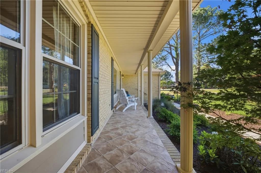 1605 Bay Point DR, VIRGINIABEACH VA 23454 - Photo 5