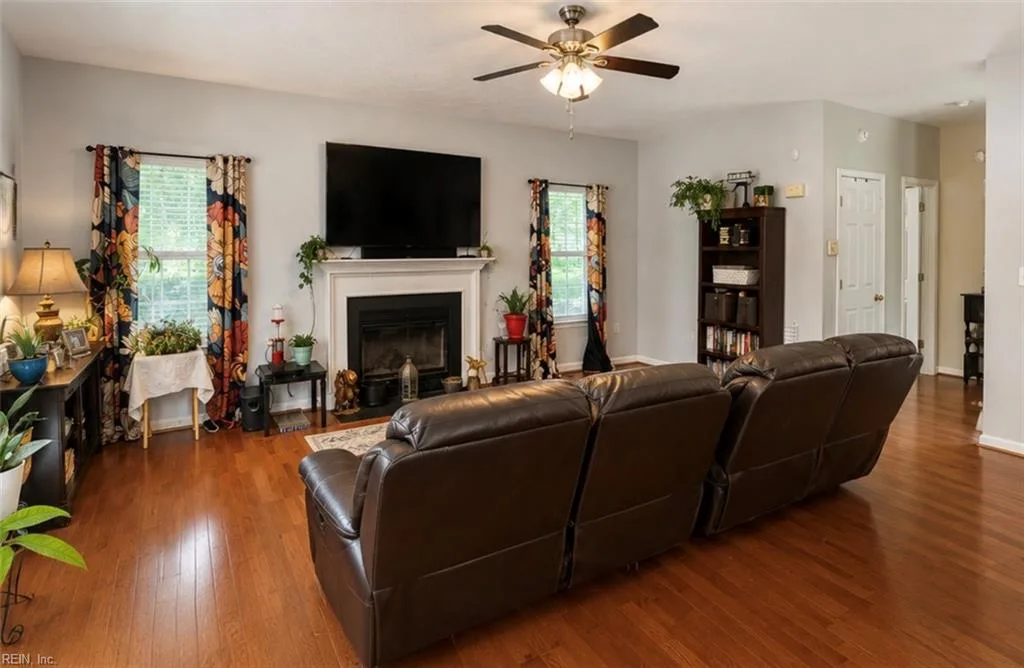 8077 Founders Mill WAY, GLOUCESTER VA 23061 - Photo 4