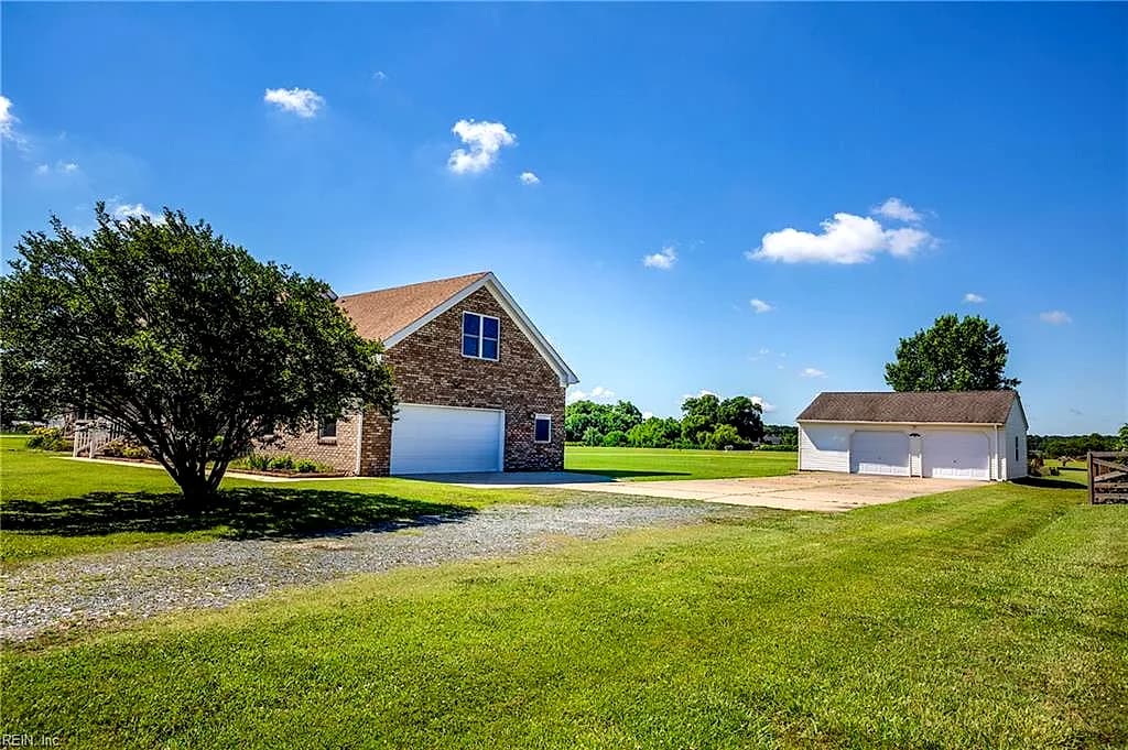 1301 Sanderson RD, CHESAPEAKE VA 23322 - Photo 5