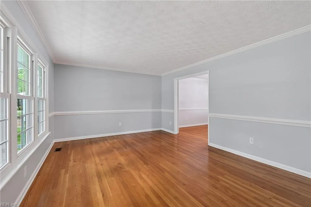 123 Winders LN, YORKTOWN VA 23692 - Photo 5