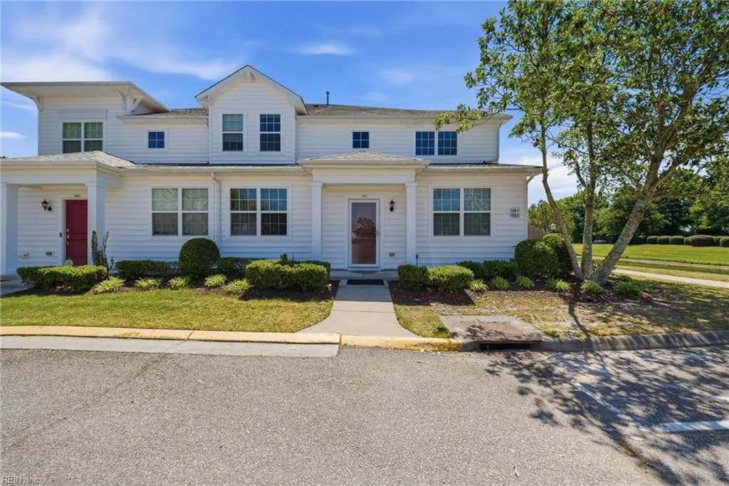 661 Lacy Oak DR, CHESAPEAKE VA 23320 - Main photo