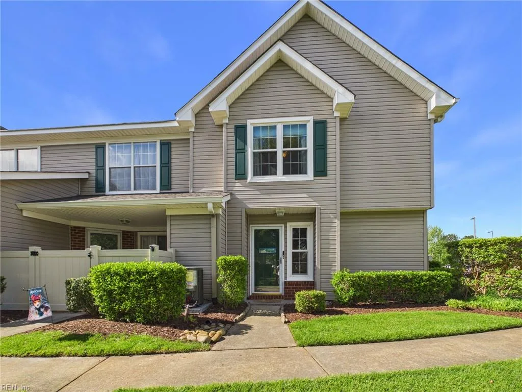3836 Lasalle DR #106, Virginia Beach — 2 bed Residential, 1,132 sqft