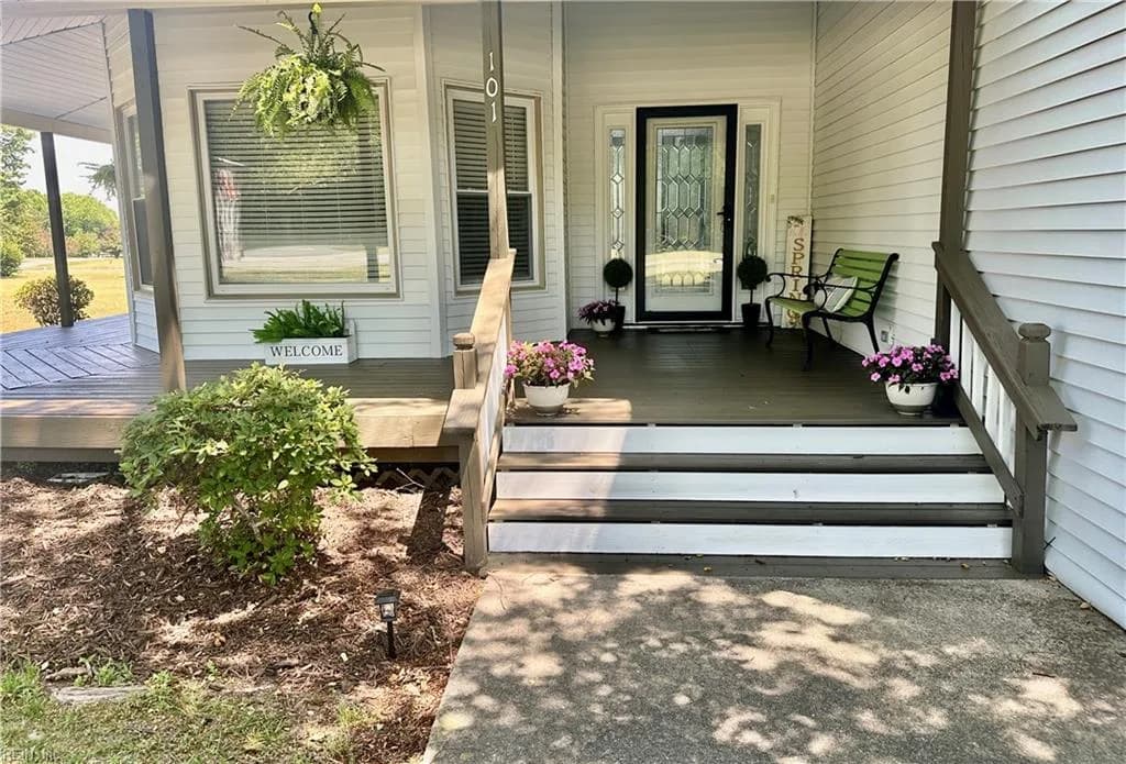 101 Fleetney CIR, SMITHFIELD VA 23430 - Photo 3