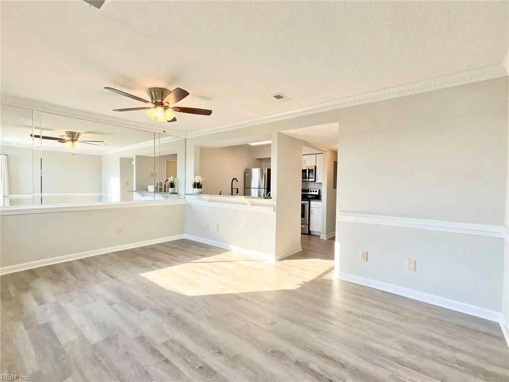217 Eaton ST, HAMPTON VA 23669 - Photo 4