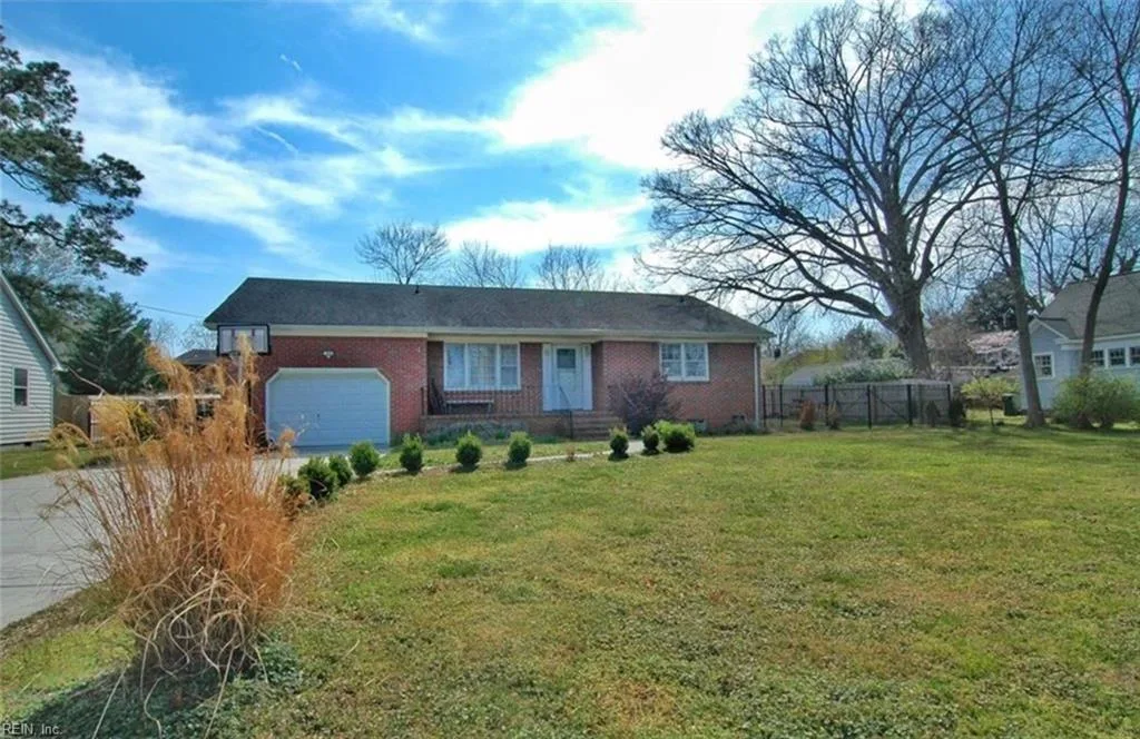 1751 Fontainebleau CRES, NORFOLK VA 23509