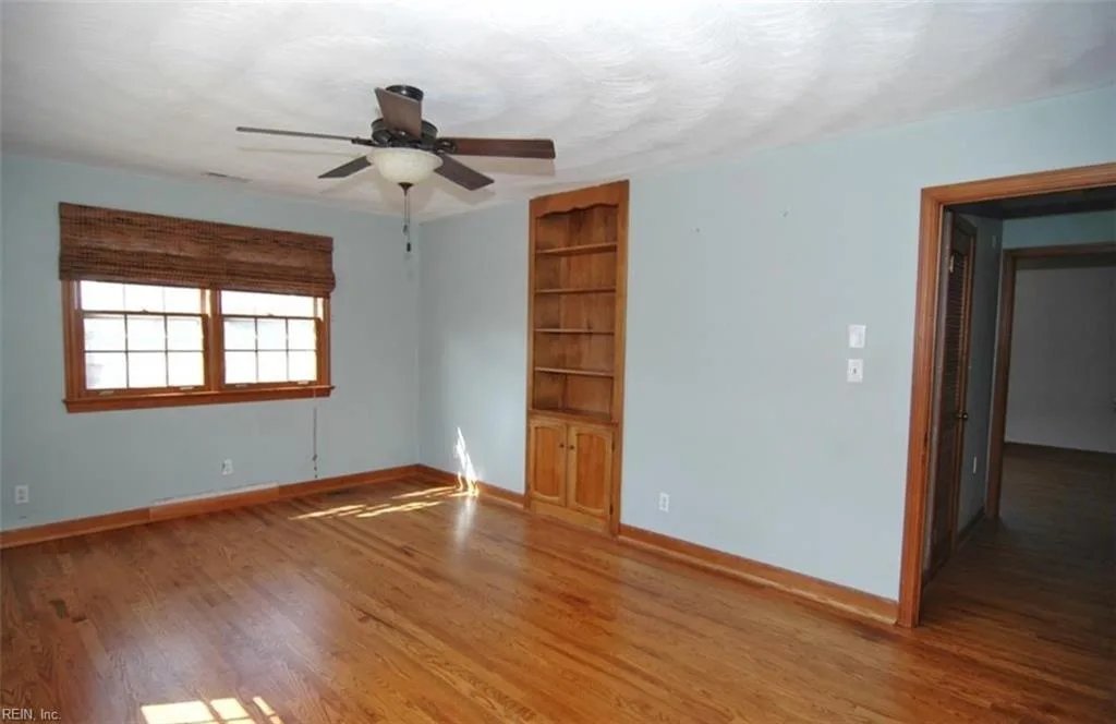 1751 Fontainebleau CRES, NORFOLK VA 23509 - Photo 5