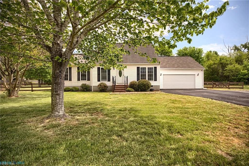 6727 Harvest CIR, GLOUCESTER VA 23061 - Photo 3