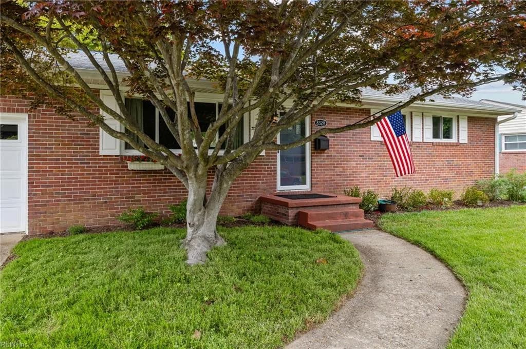 8329 Mona AVE, NORFOLK VA 23518 - Photo 4