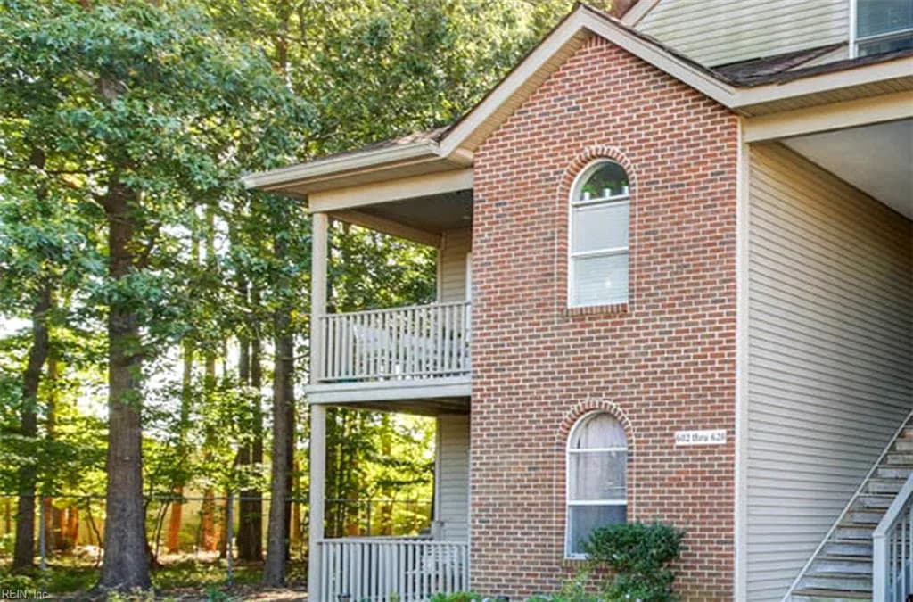 612 Mary Robert LN #204, NEWPORTNEWS VA 23608 - Main photo