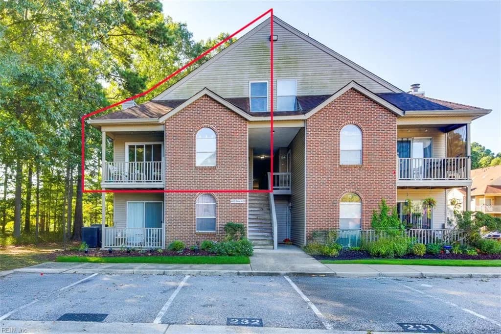 612 Mary Robert LN #204, NEWPORTNEWS VA 23608 - Photo 4