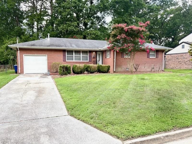 861 Cascade DR, NEWPORTNEWS VA 23608 - Main photo