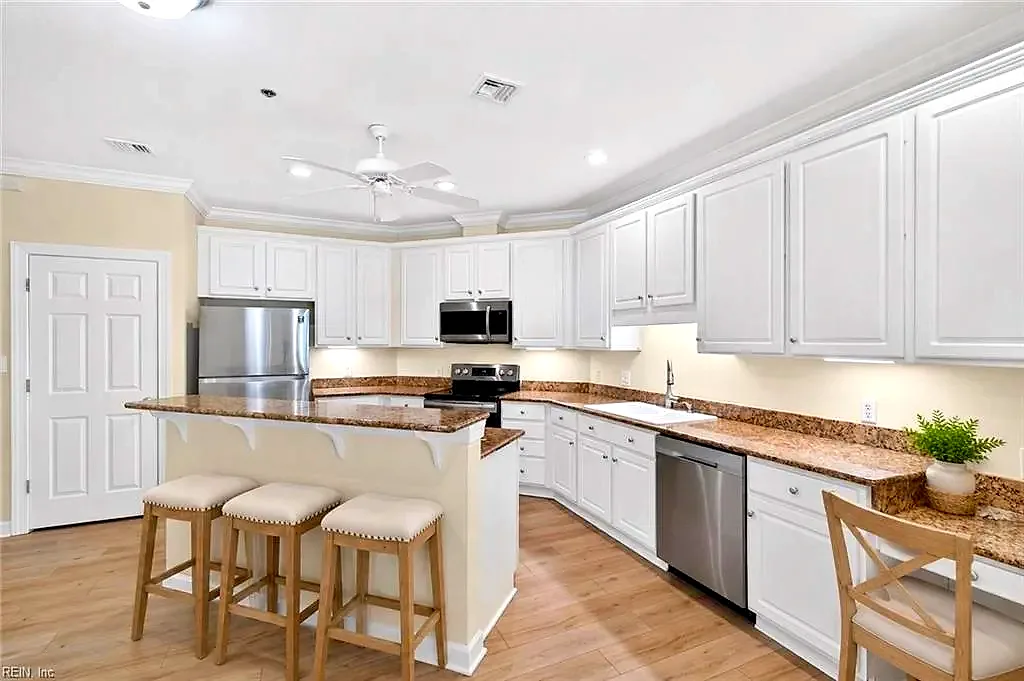 400 Rudee Point RD #107, VIRGINIABEACH VA 23451 - Photo 3