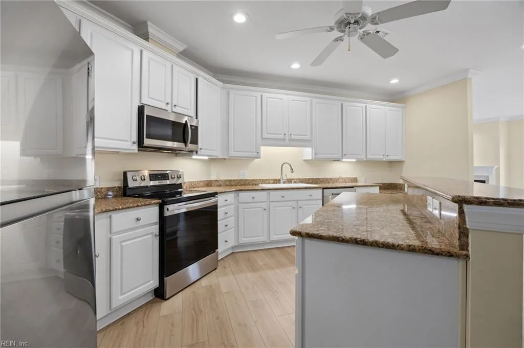 400 Rudee Point RD #107, VIRGINIABEACH VA 23451 - Photo 5