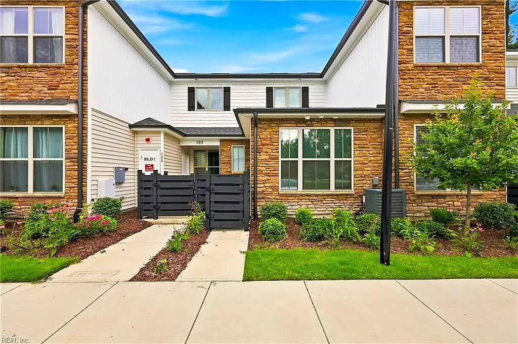 102 Kathy Ann WAY W, Carrollton — 2 bed Residential, 1,187 sqft